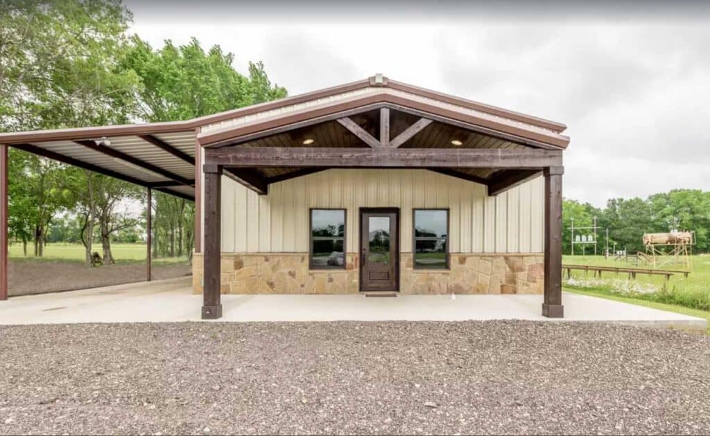 Desert Hills Barndominium | Rentals Caldwell Texas